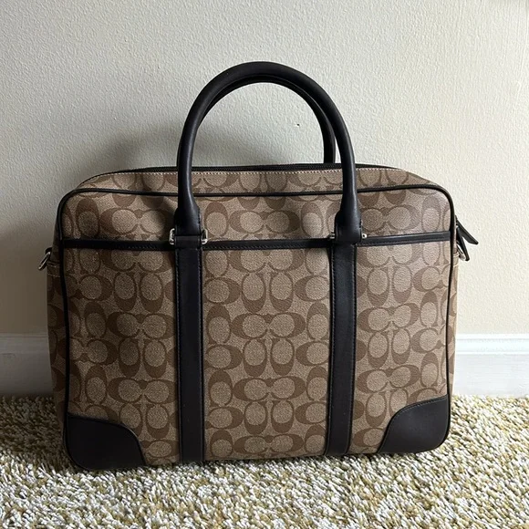 Coach - Picture 3 of 12